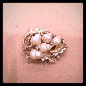 Vintage Coro Acorn Brooch